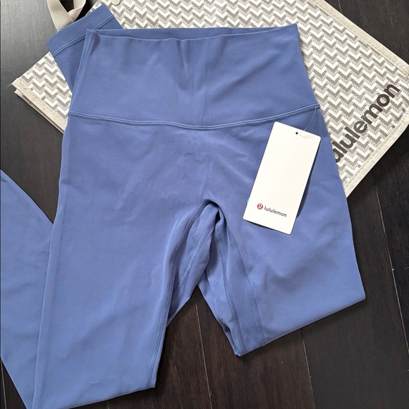 LULULEMON ALIGN NO LINE HR PANT 28” in BRILLIANT BLUE SZ 6 NWT - Picture 2 of 7